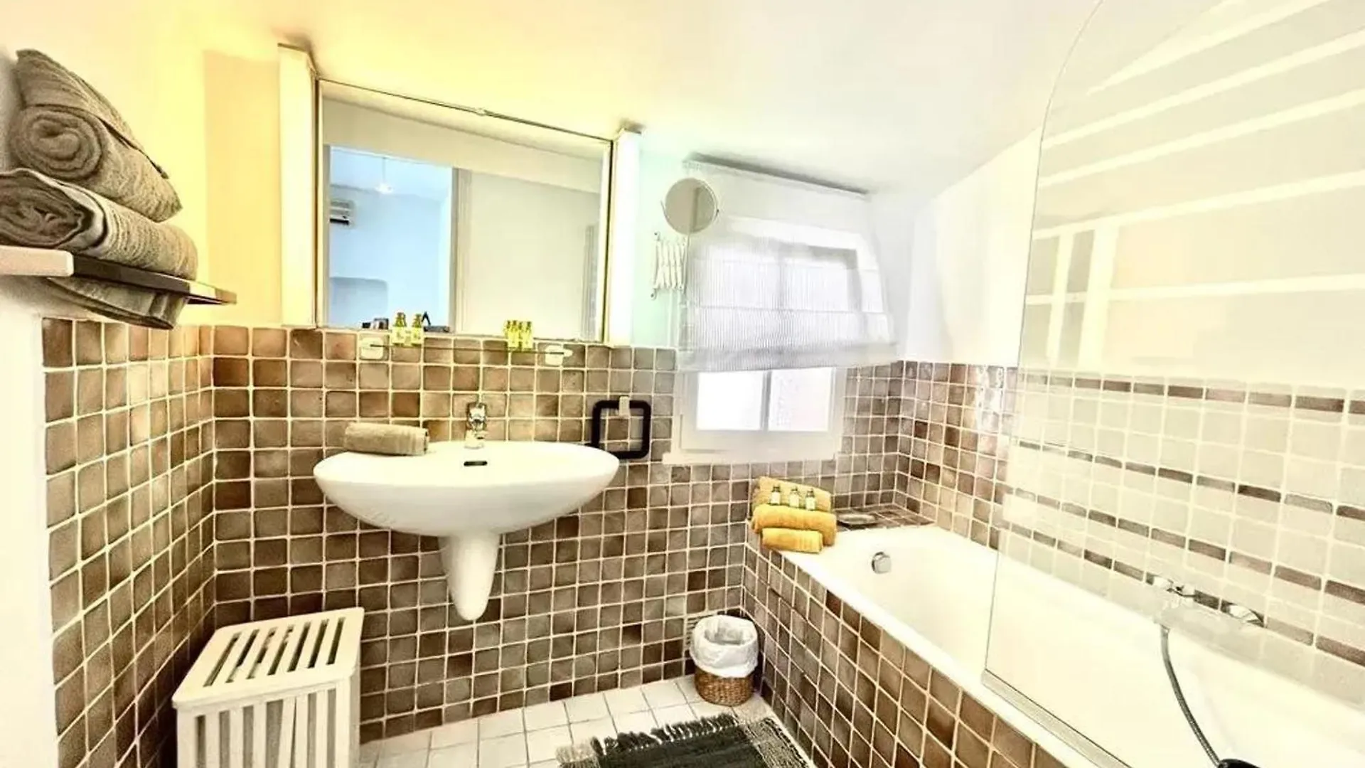 Holiday home Maison De 3 Chambres Avec Jardin Clos Et Wifi A Mouans-Sartoux France